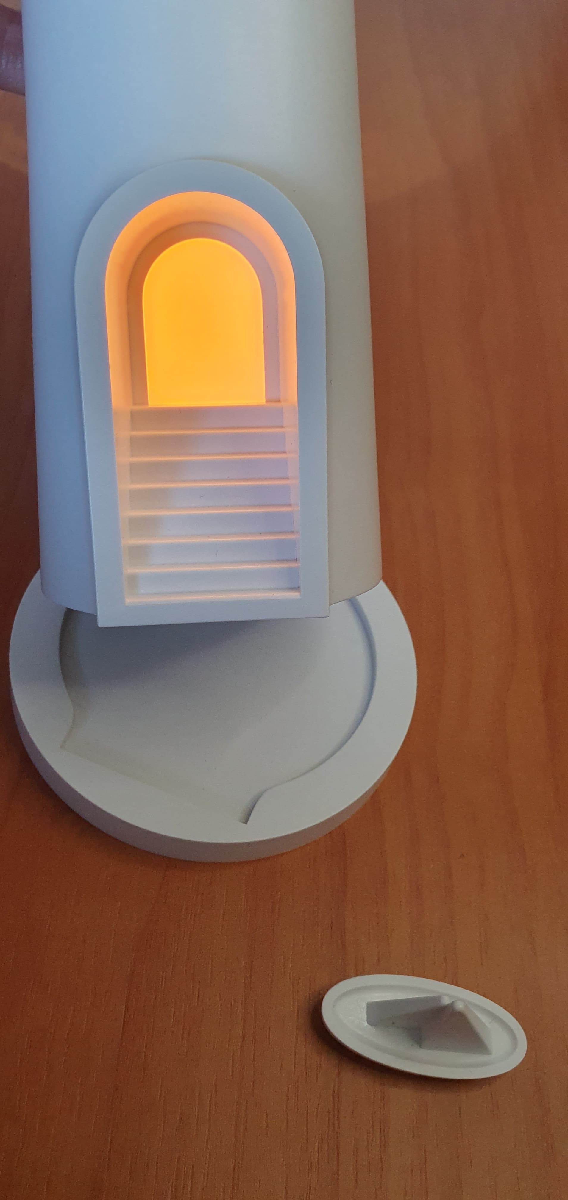 Lampka nocna Latarnia morska z projekcją księżyca