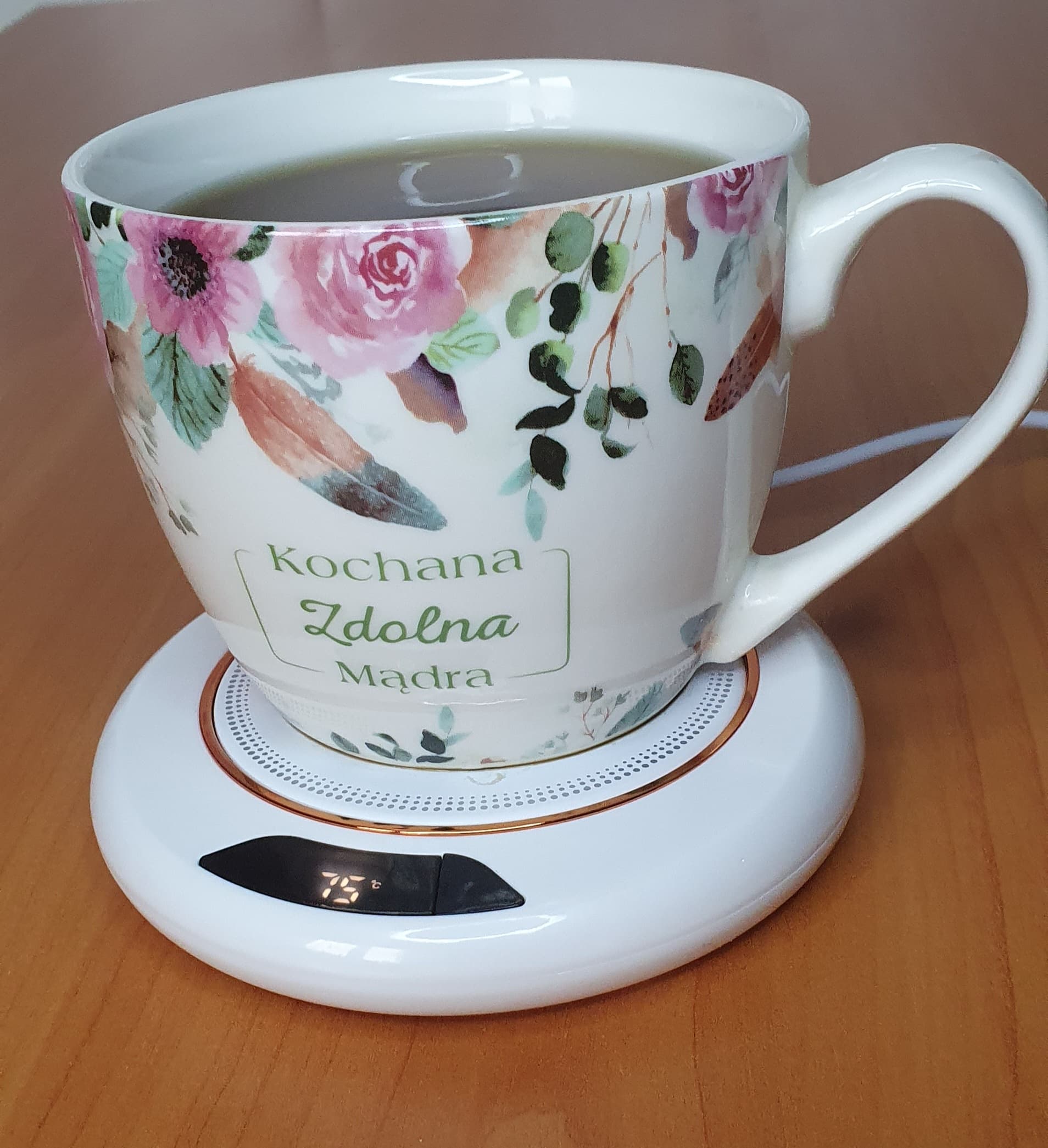 Inteligentny podgrzewacz do kawy z termostatem