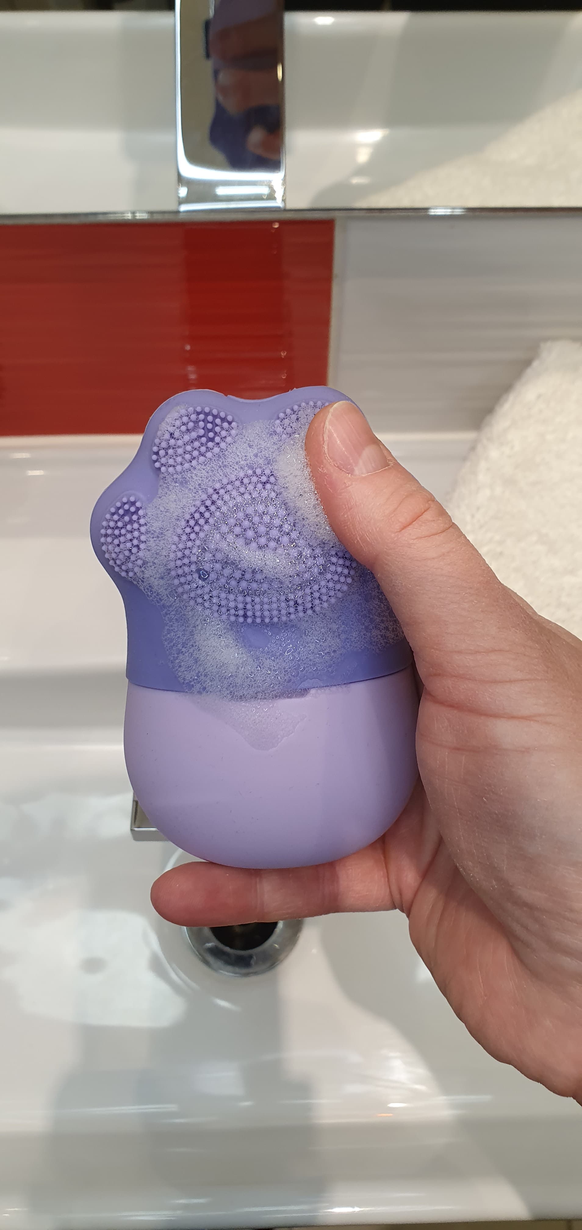 Lodowy wałek do masażu twarzy