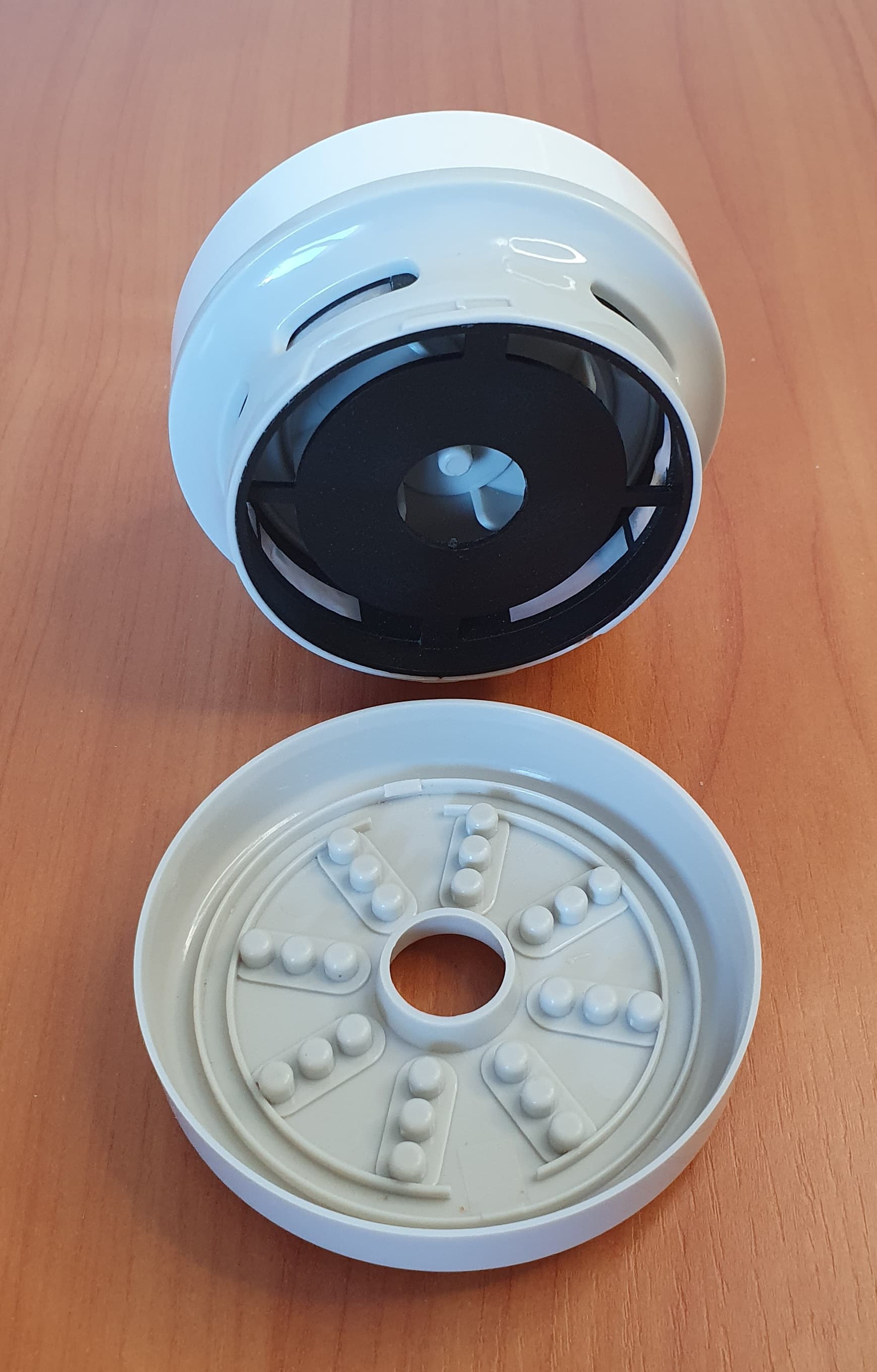 Mini odkurzacz biurkowy